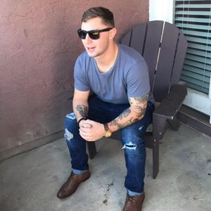 Meet your Posher, Dakota